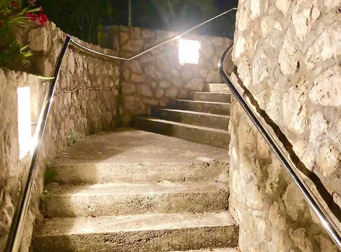 Dinastija Apartament Kali