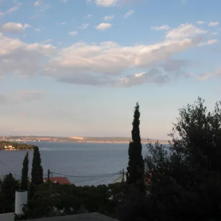 Dinastija *