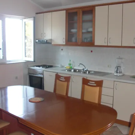 Apartment Dinastija Kali