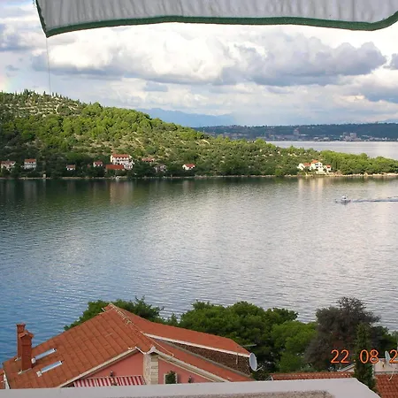 Dinastija Apartment *