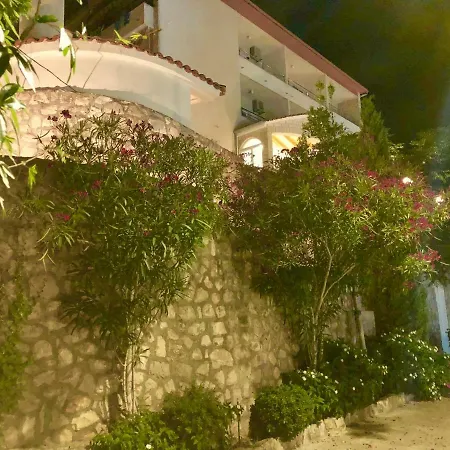 Apartment Dinastija Kali