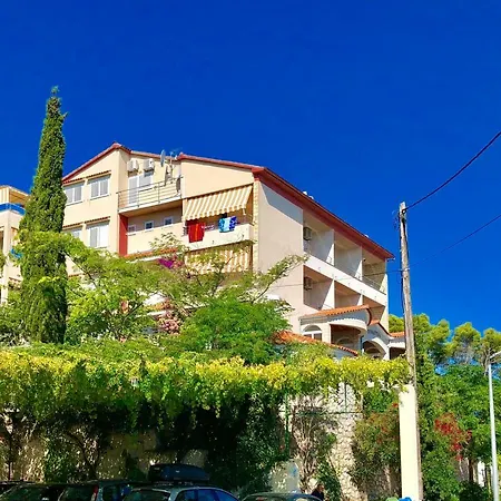 Apartment Dinastija *