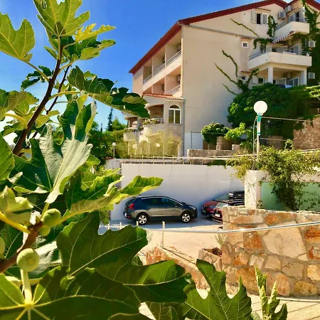 Apartment Dinastija *