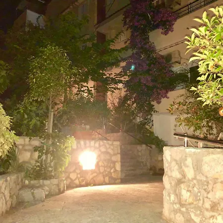 Dinastija Apartament *